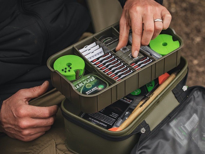 Immagine di Korda Borsa Portaterminali Compac Organiser, Porta terminali e cassette minuterie per carpfishing venduto da Carpela