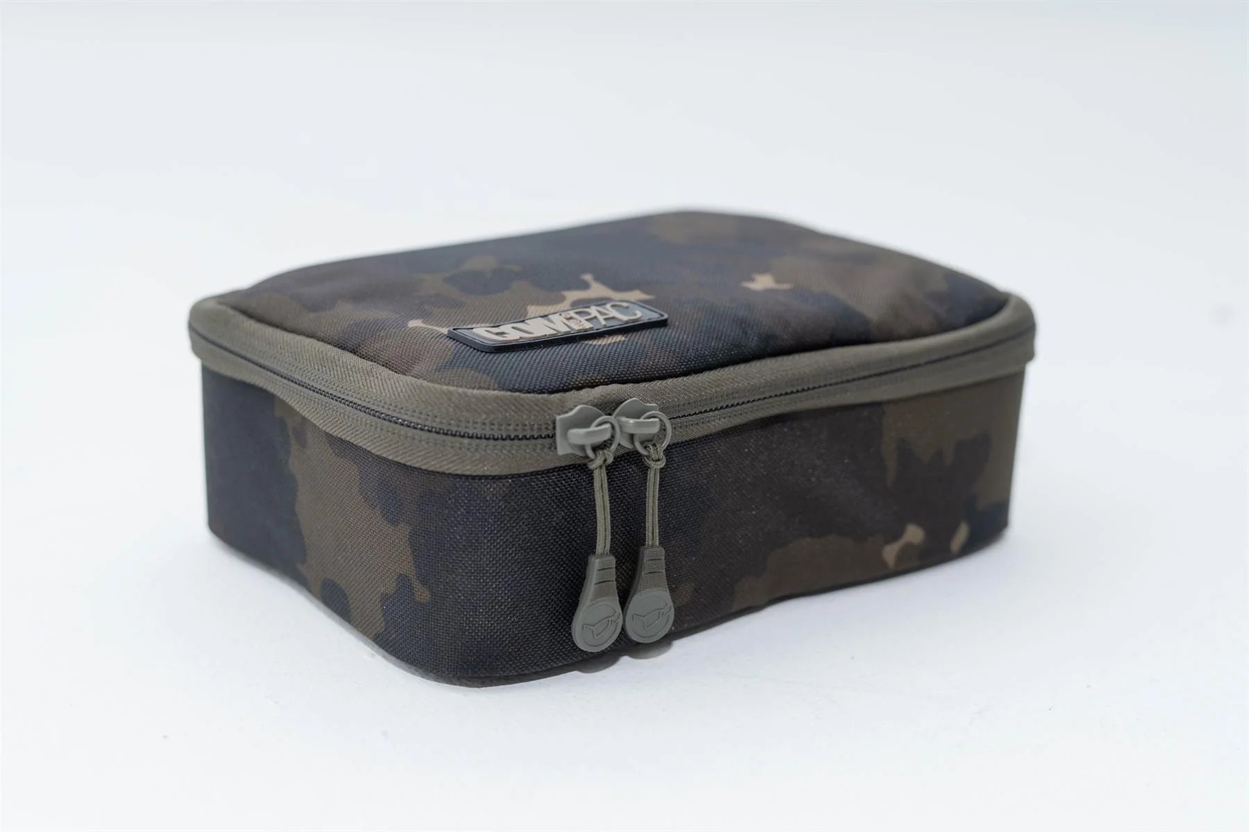 Immagine di Korda Tackle Pouch Dark Kamo, per carpfishing venduto da Carpela